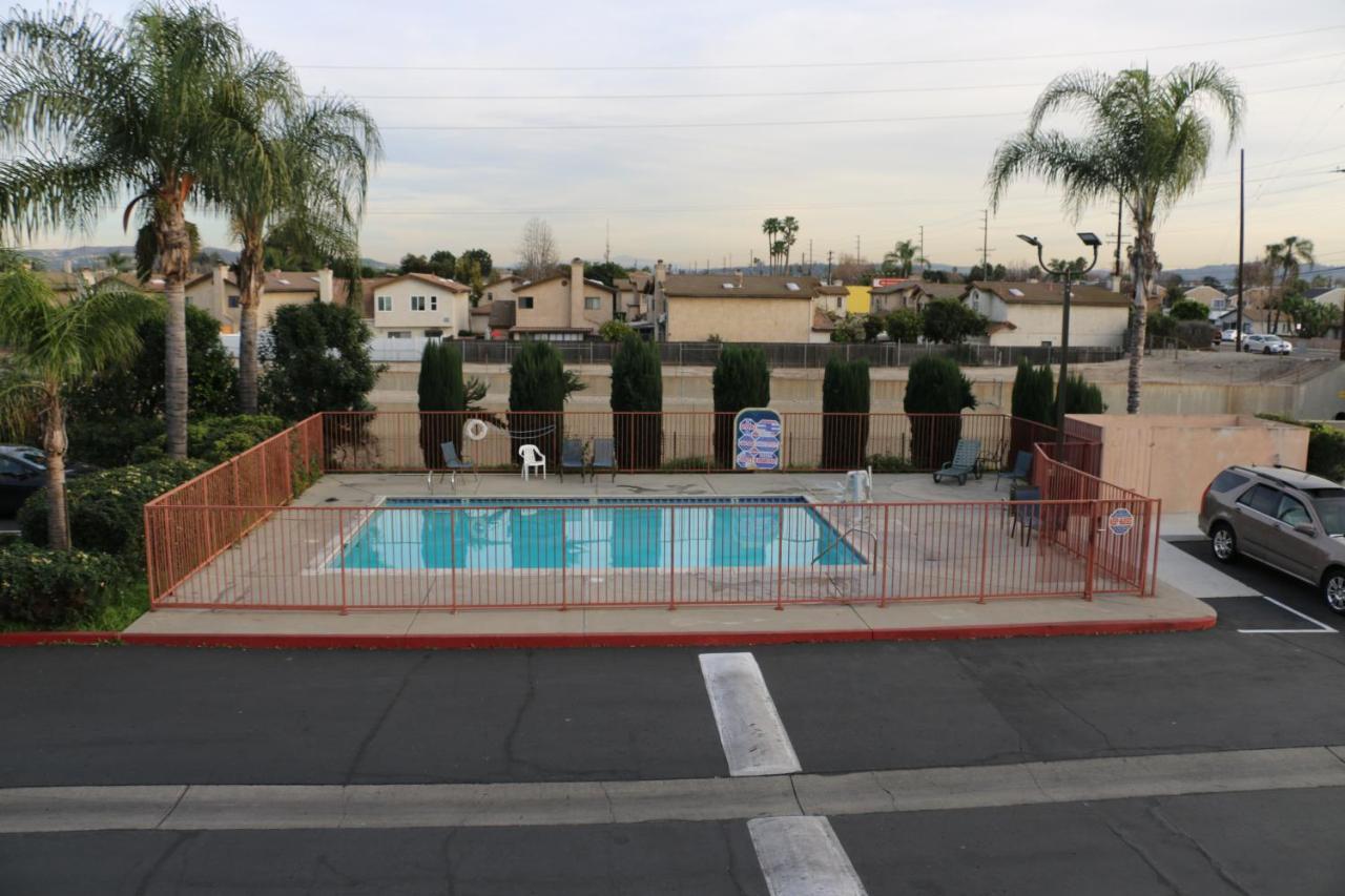 Grand Park Inn Baldwin Park Dış mekan fotoğraf