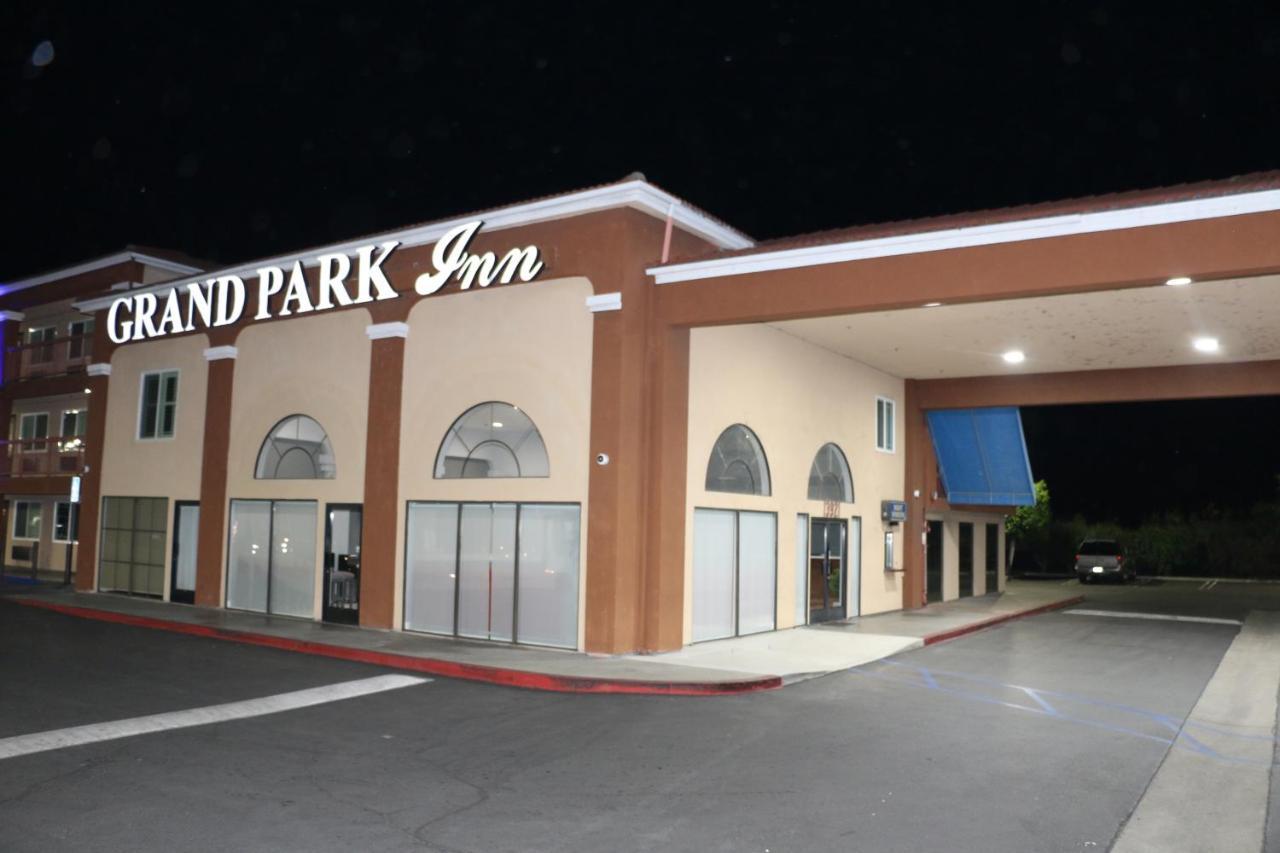 Grand Park Inn Baldwin Park Dış mekan fotoğraf