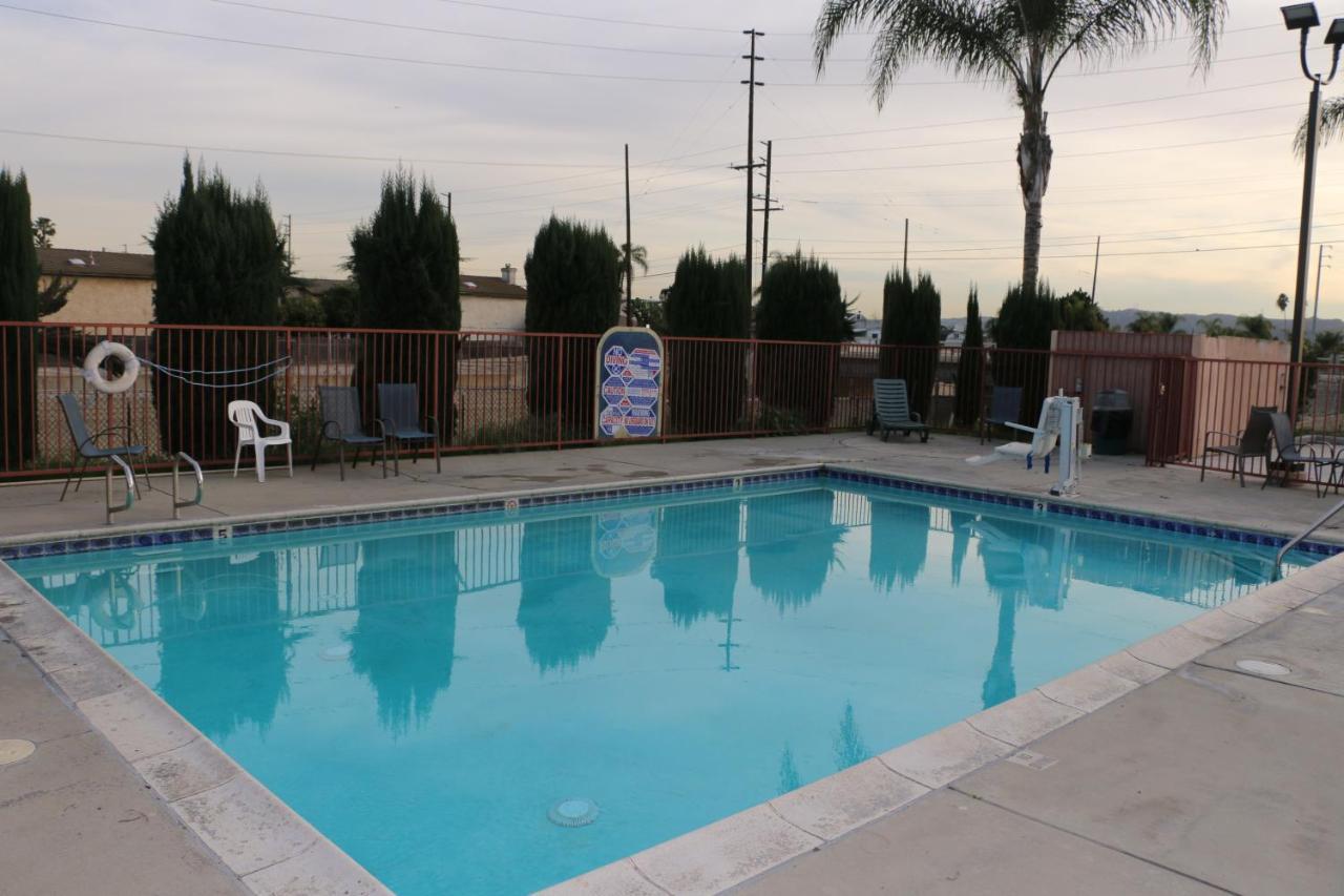 Grand Park Inn Baldwin Park Dış mekan fotoğraf